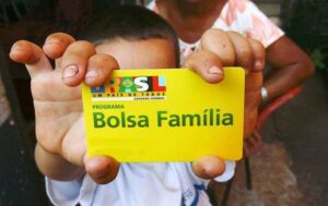 Bolsa Família 2024 de janeiro começa com gratuidade em serviço