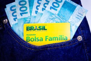 Como se inscrever no Bolsa Família 2024?