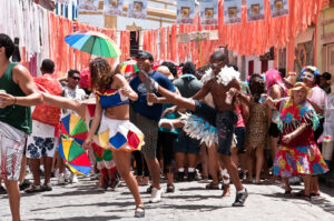 Segredos revelados para quem deseja economizar no Carnaval